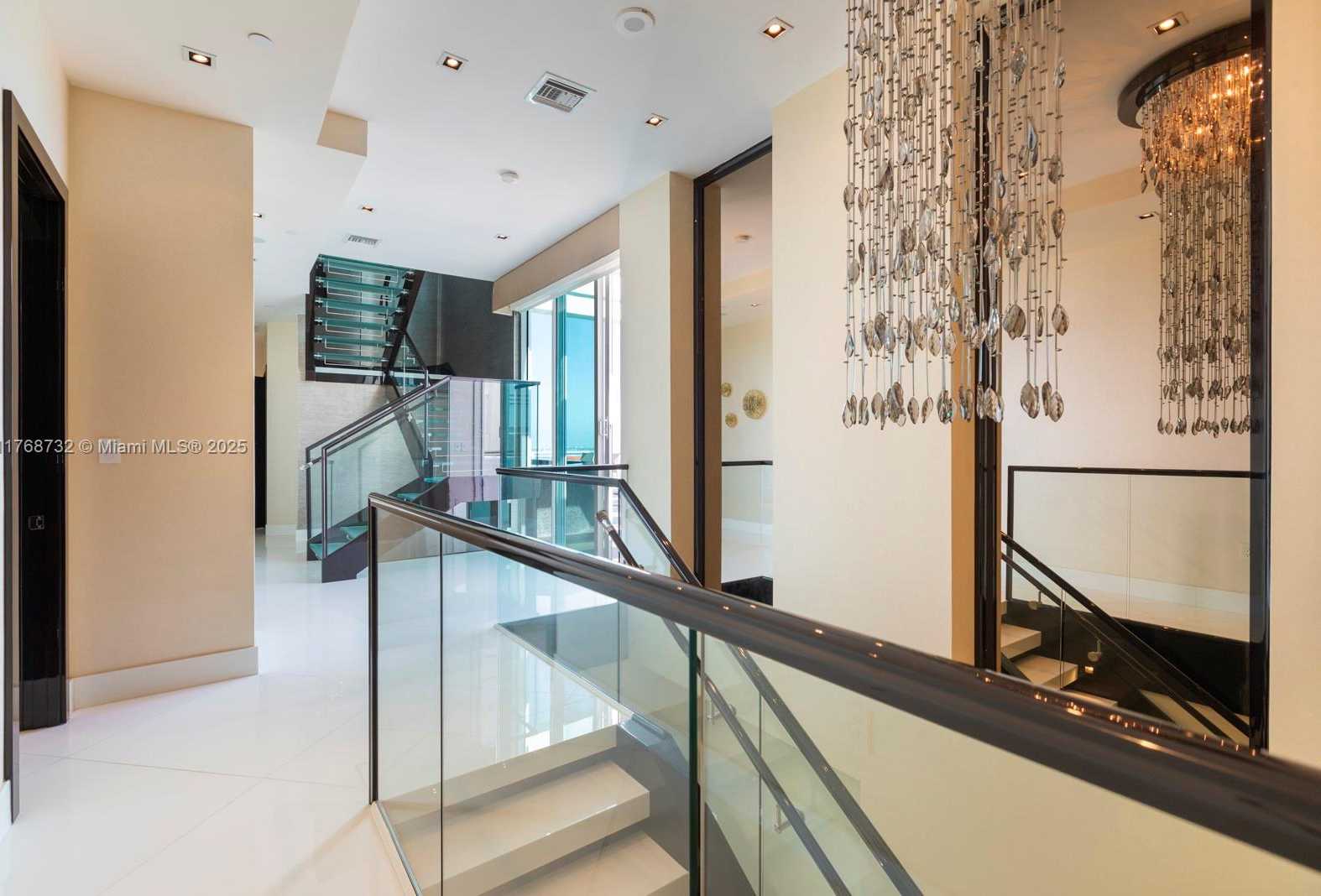 Small Image of 900 BRICKELL KEY BLVD #PH3403, Miami Number 40