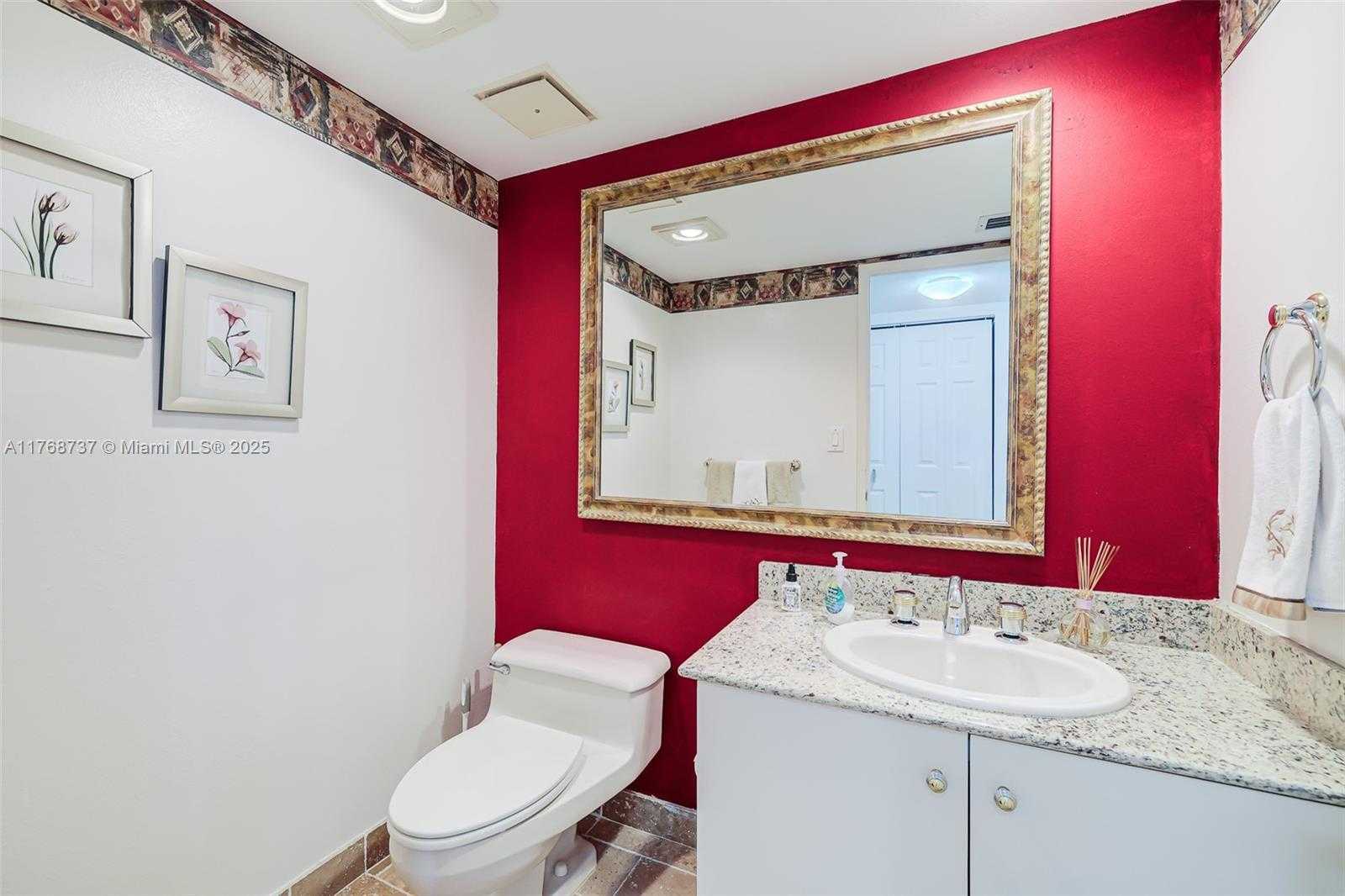 Small Image of 520 BRICKELL KEY DR #A714, Miami Number 11