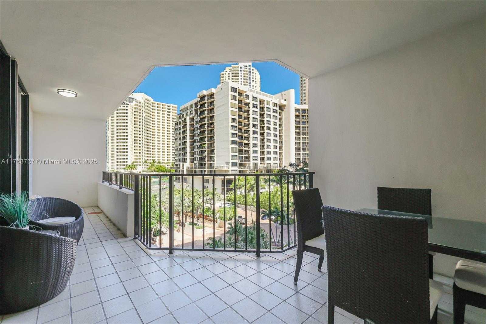 Small Image of 520 BRICKELL KEY DR #A714, Miami Number 25