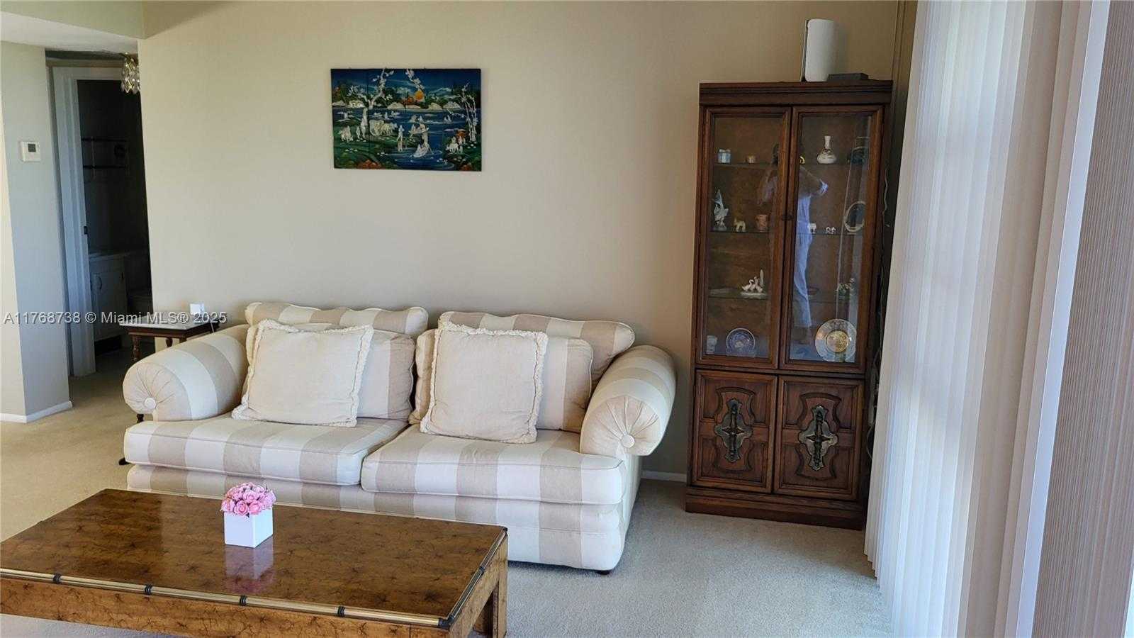 Small Image of 3401 NORTH COUNTRY CLUB DR #402, Aventura Number 13