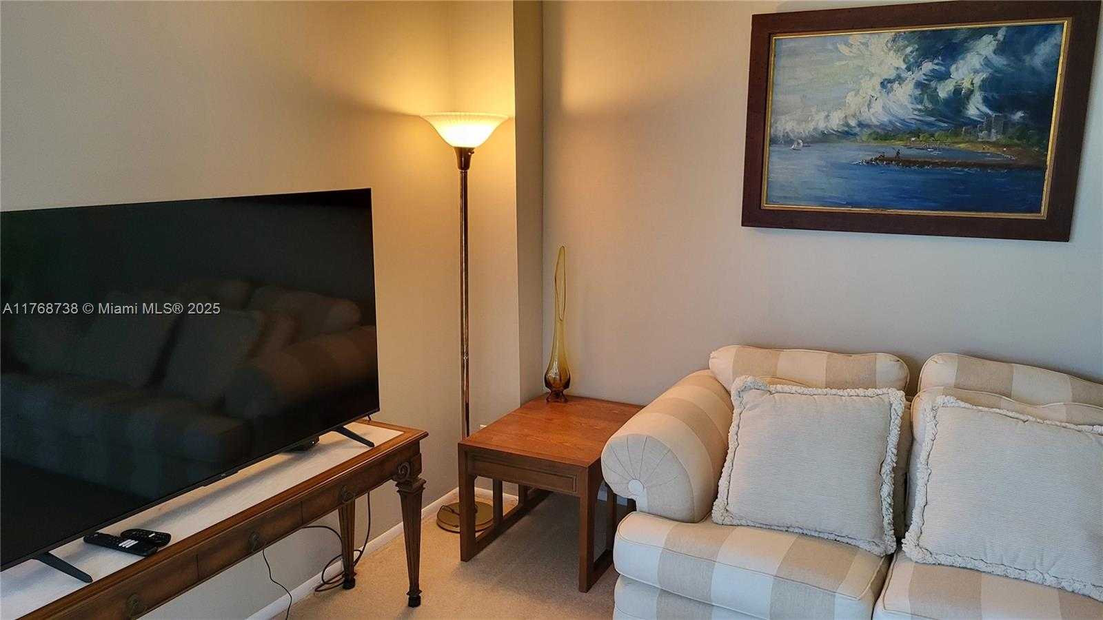 Small Image of 3401 NORTH COUNTRY CLUB DR #402, Aventura Number 15