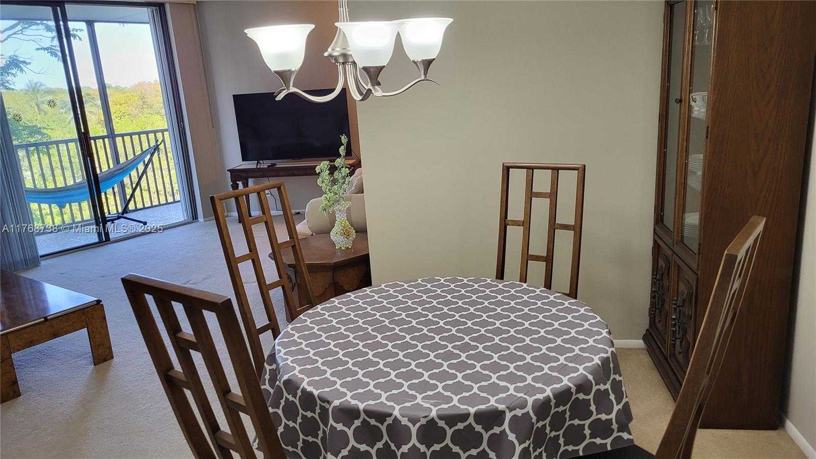 Small Image of 3401 NORTH COUNTRY CLUB DR #402, Aventura Number 19