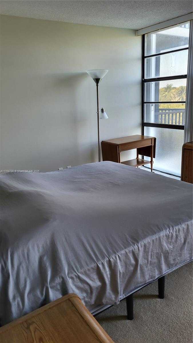 Small Image of 3401 NORTH COUNTRY CLUB DR #402, Aventura Number 22