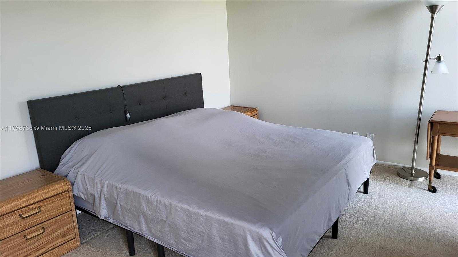 Small Image of 3401 NORTH COUNTRY CLUB DR #402, Aventura Number 23