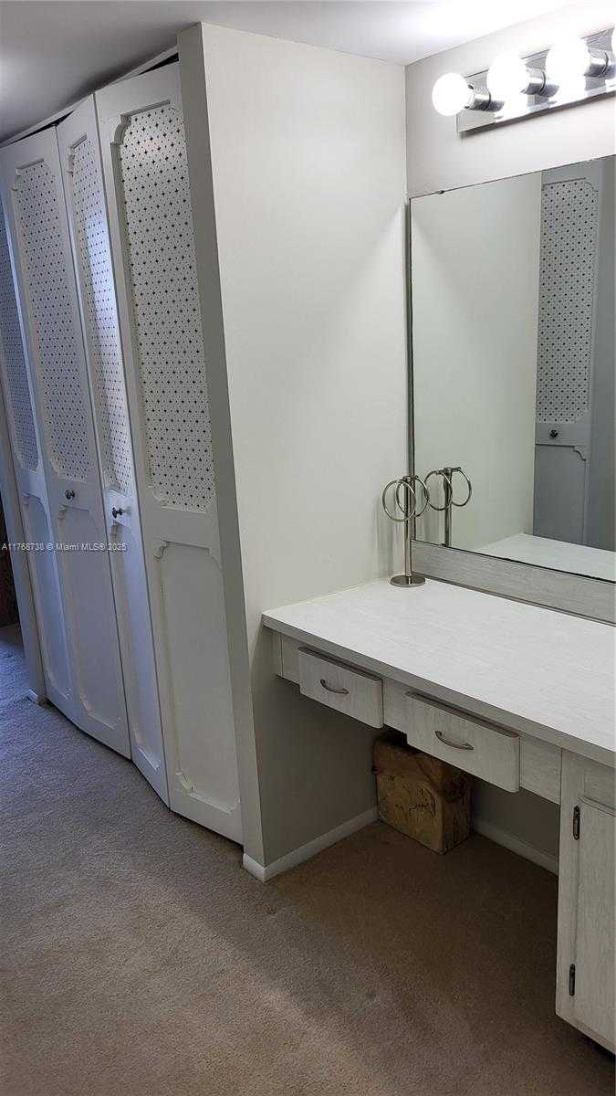 Small Image of 3401 NORTH COUNTRY CLUB DR #402, Aventura Number 26