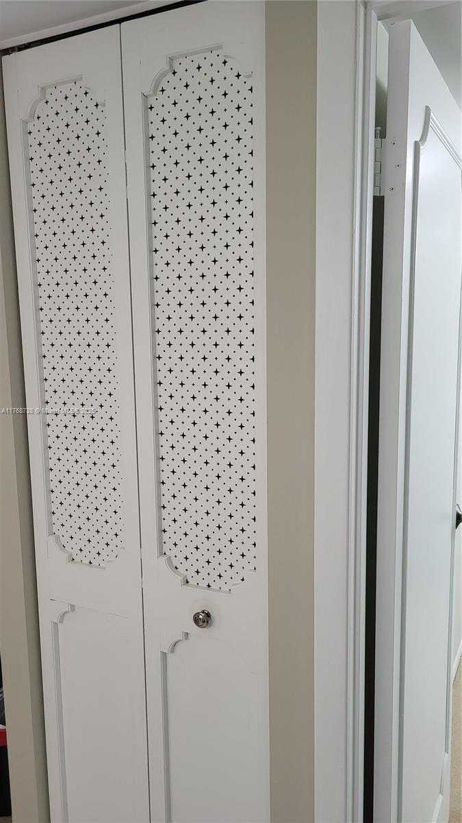 Small Image of 3401 NORTH COUNTRY CLUB DR #402, Aventura Number 38