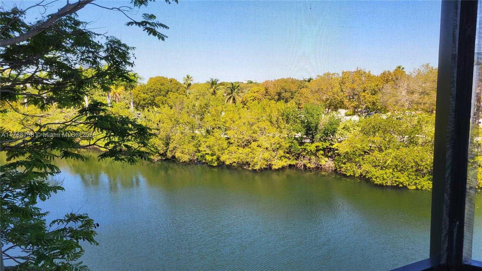Small Image of 3401 NORTH COUNTRY CLUB DR #402, Aventura Number 4