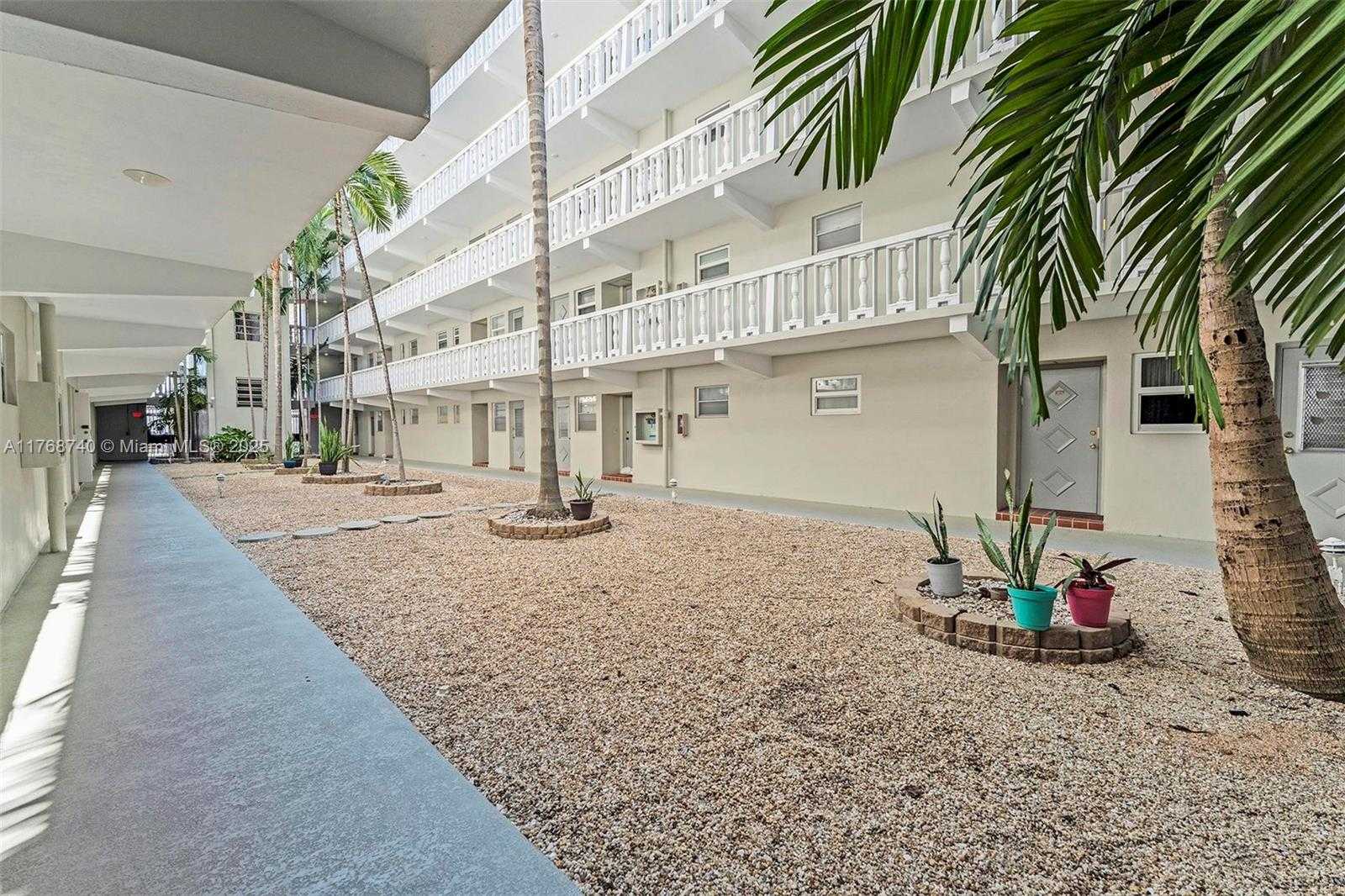 Small Image of 330 SOUTH EAST 2ND ST #103G, Hallandale Beach Number 29