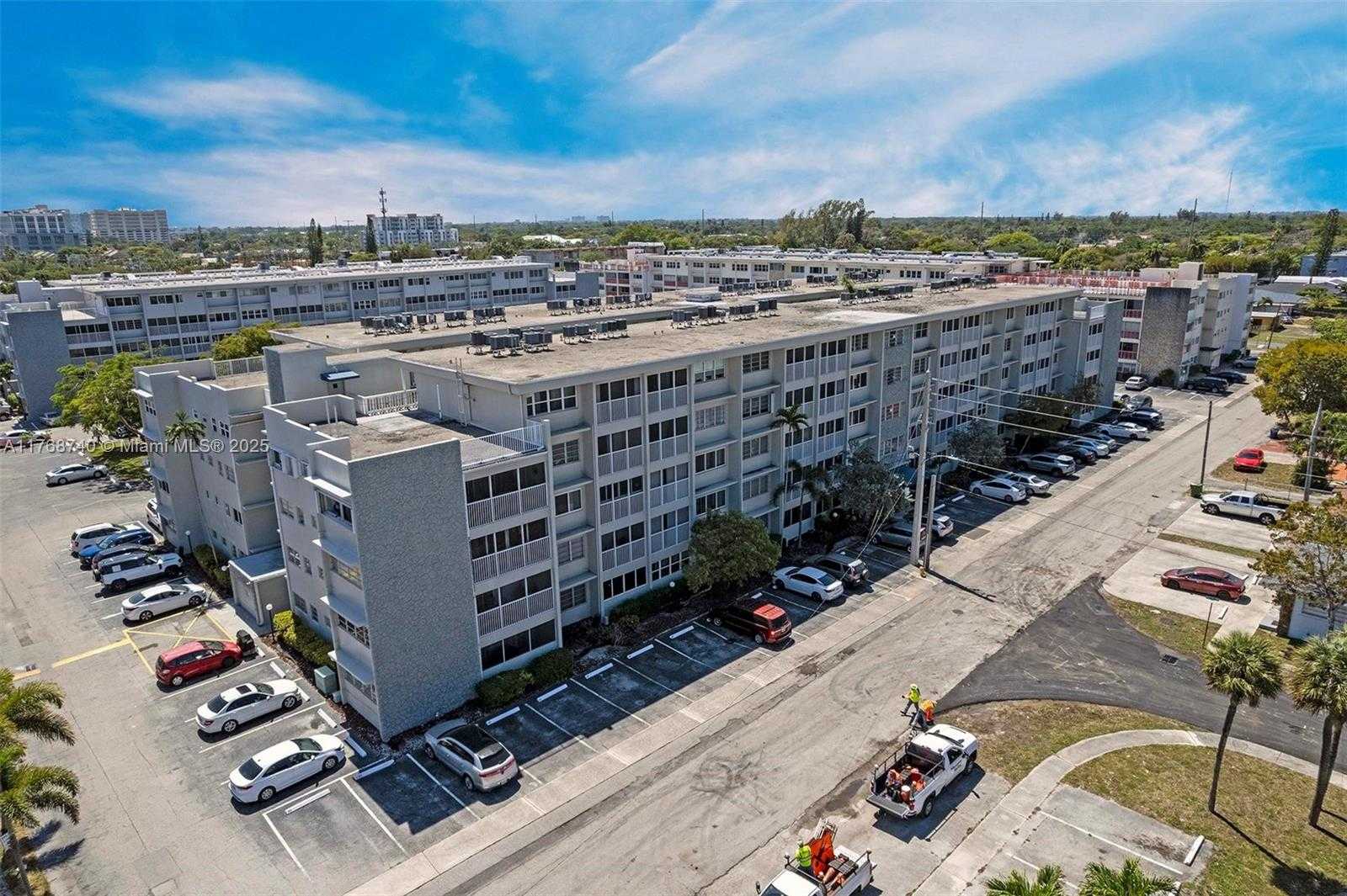 Small Image of 330 SOUTH EAST 2ND ST #103G, Hallandale Beach Number 36