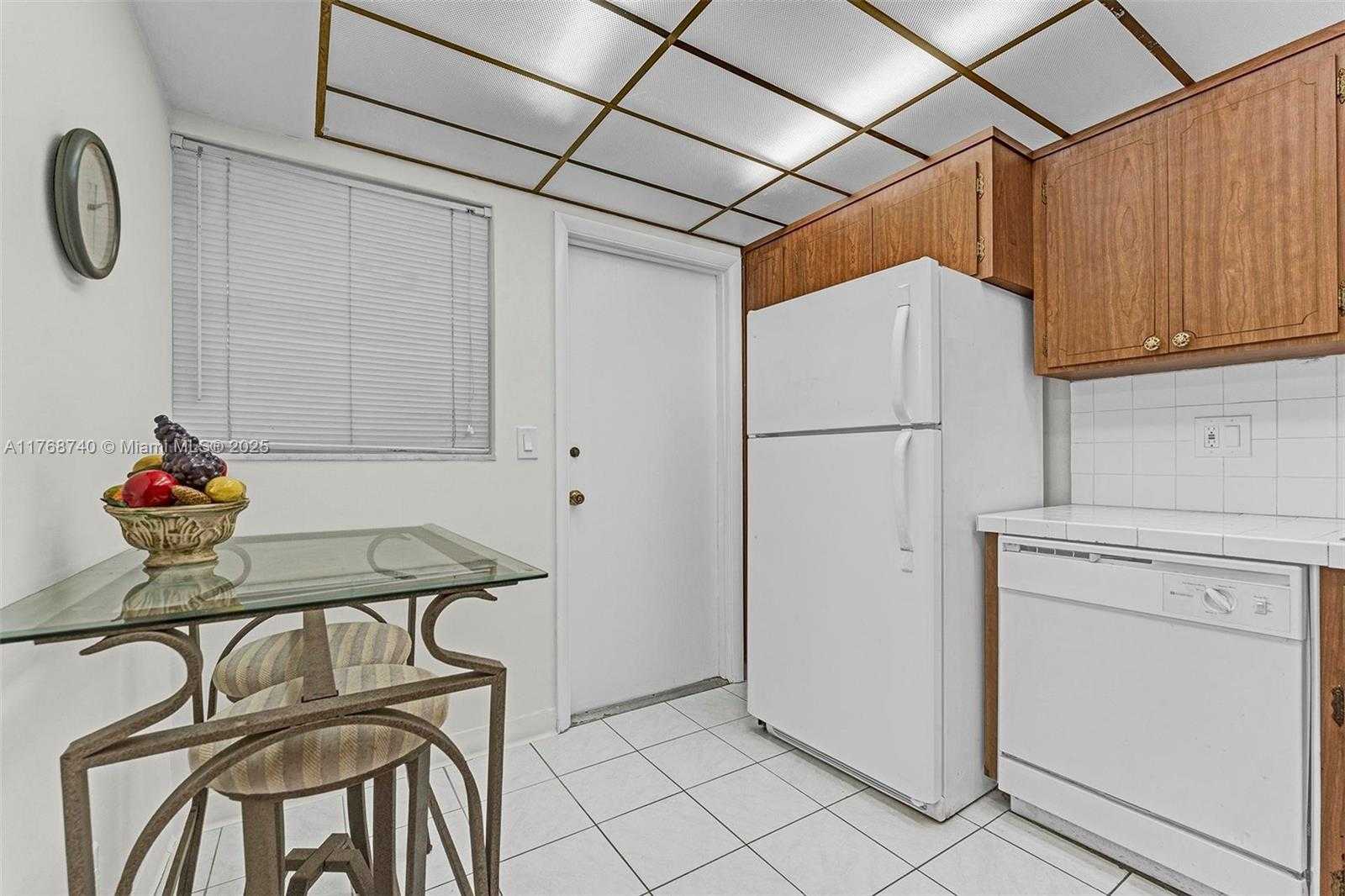 Small Image of 330 SOUTH EAST 2ND ST #103G, Hallandale Beach Number 4