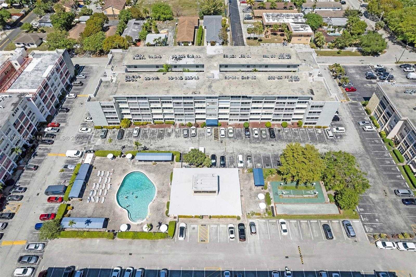 Small Image of 330 SOUTH EAST 2ND ST #103G, Hallandale Beach Number 40
