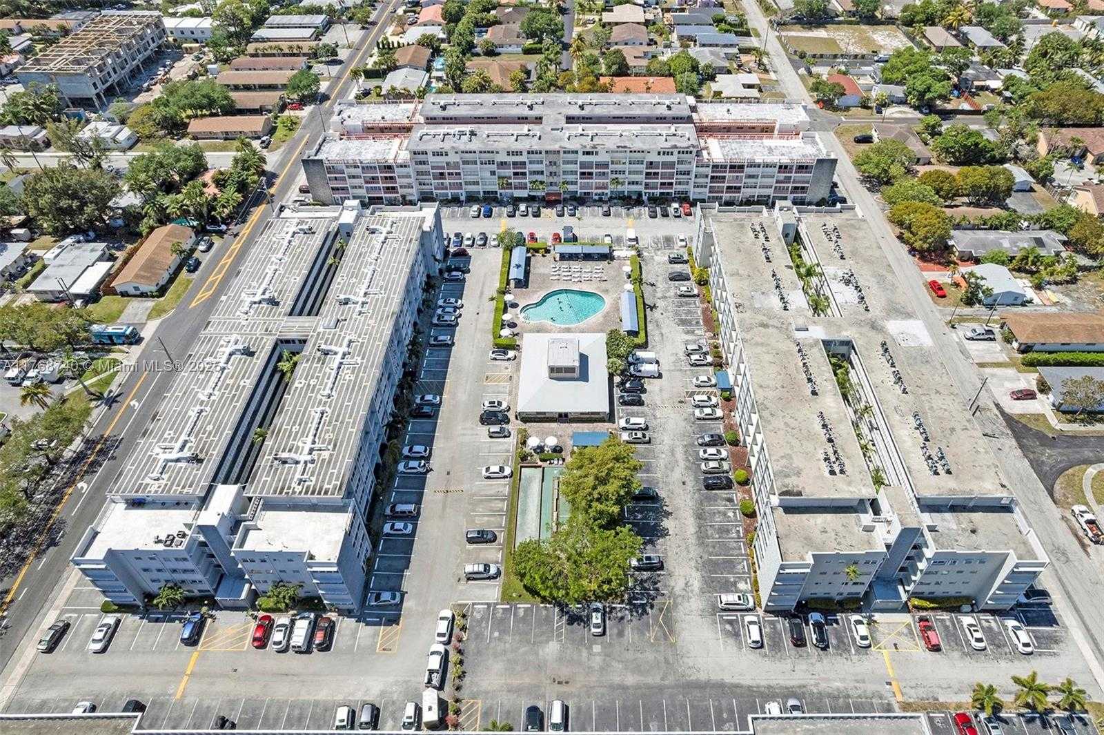 Small Image of 330 SOUTH EAST 2ND ST #103G, Hallandale Beach Number 42