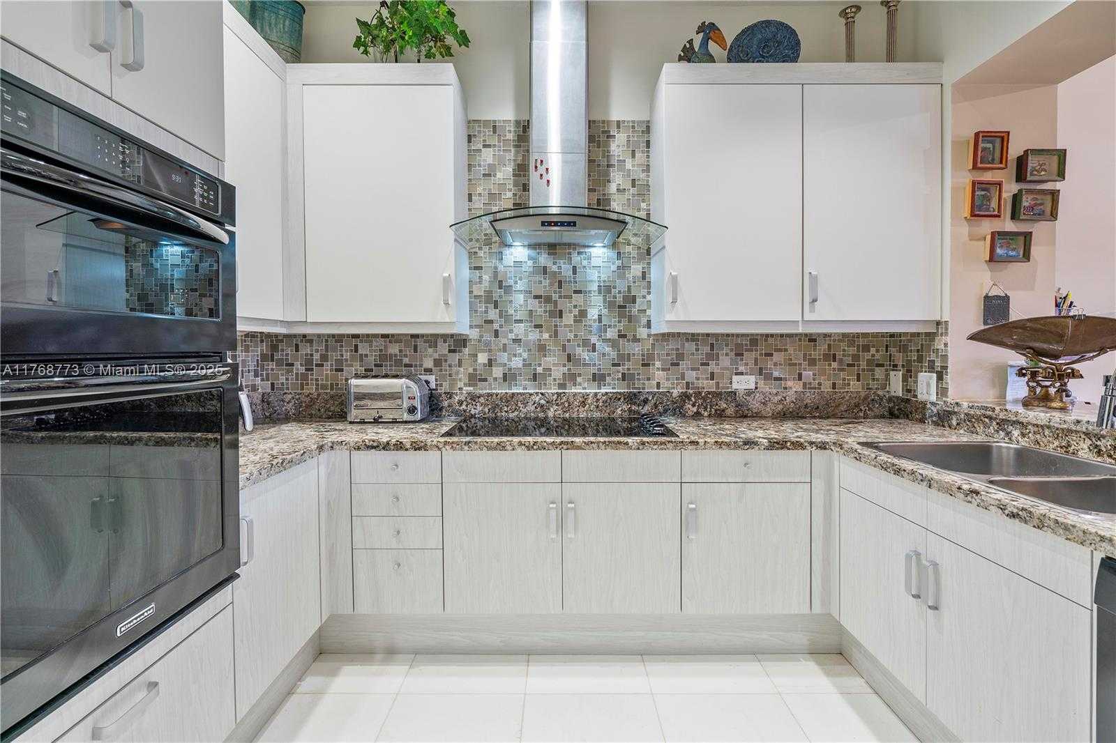 Small Image of 21109 NORTH EAST 38TH AVE #74, Aventura Number 35