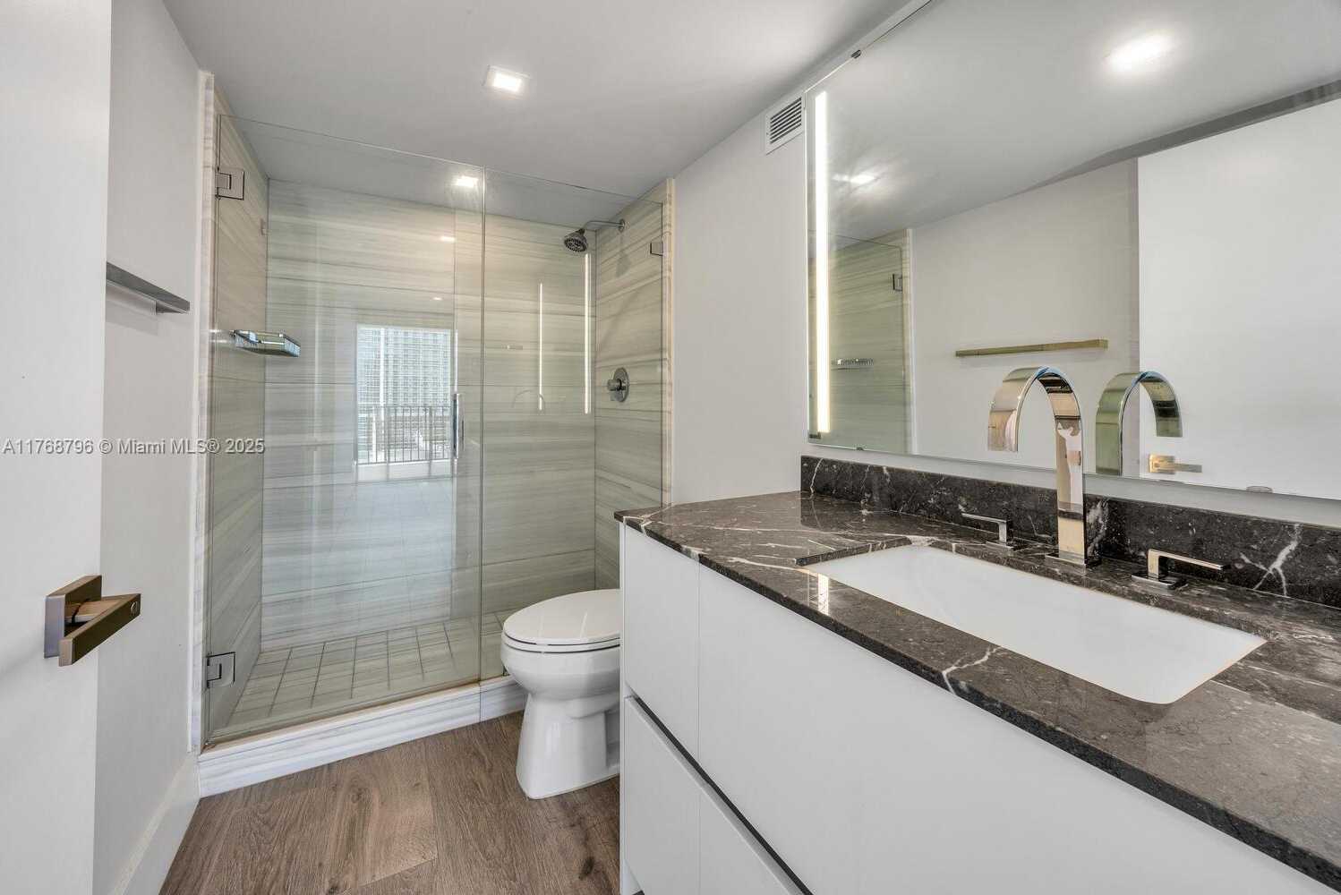 Small Image of 1901 BRICKELL AVE #B2304, Miami Number 22