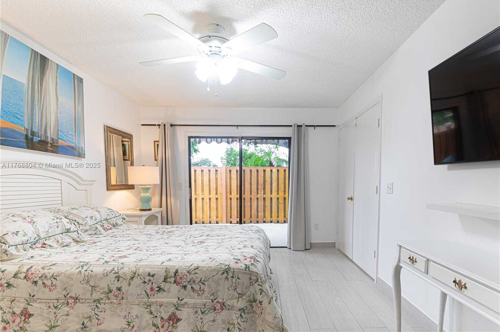 Small Image of 4016 PALM BAY CIR #C, West Palm Beach Number 11