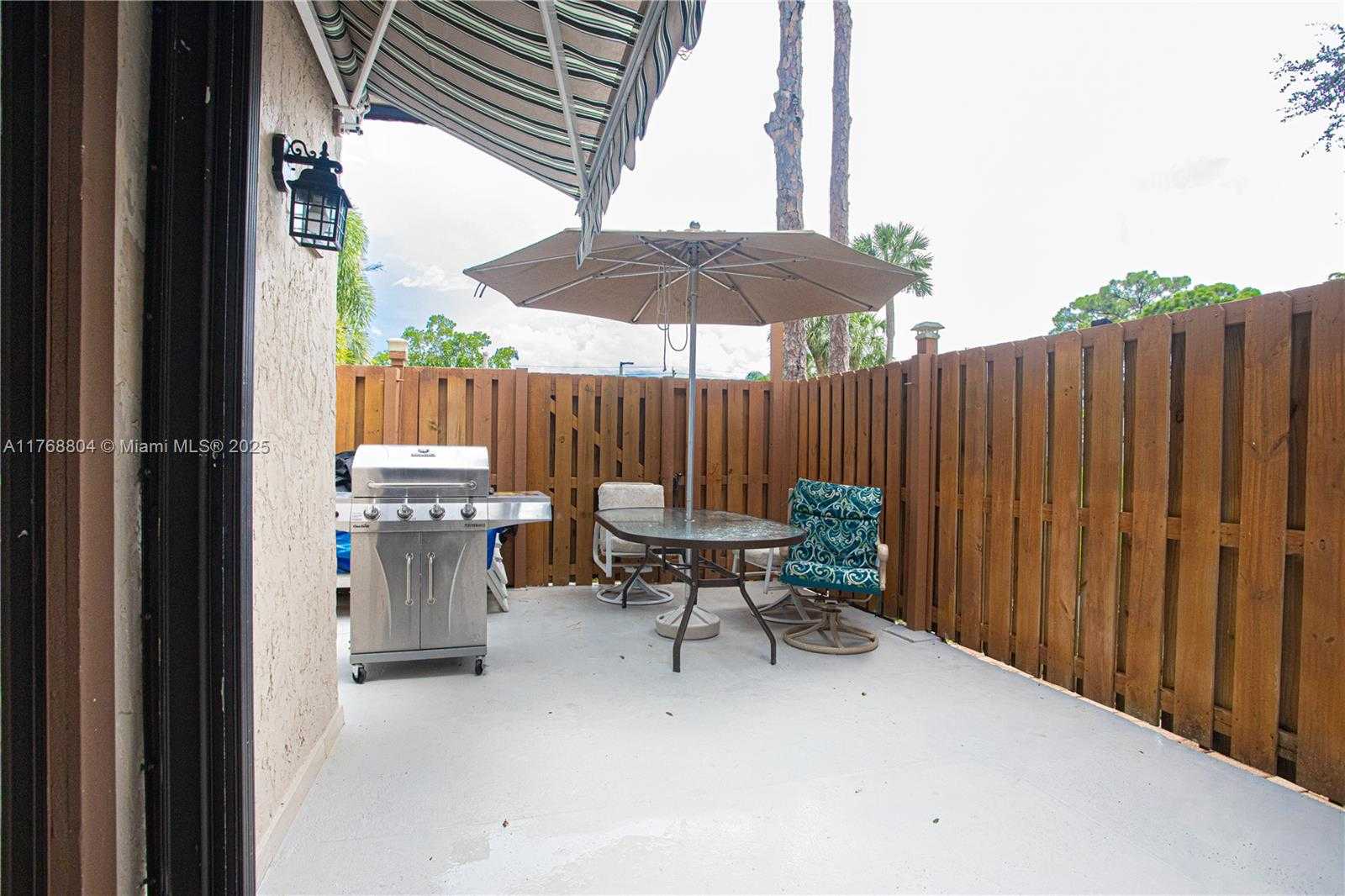 Small Image of 4016 PALM BAY CIR #C, West Palm Beach Number 13