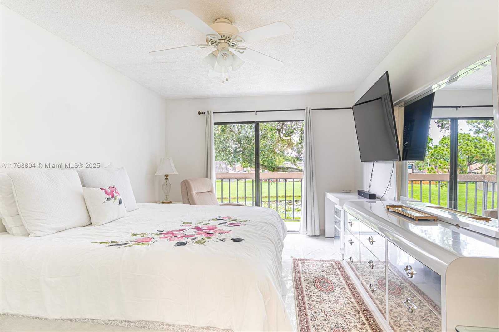 Small Image of 4016 PALM BAY CIR #C, West Palm Beach Number 9