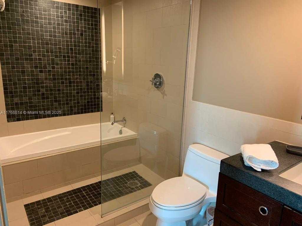 Small Image of 17315 COLLINS AVE #2105, Sunny Isles Beach Number 12
