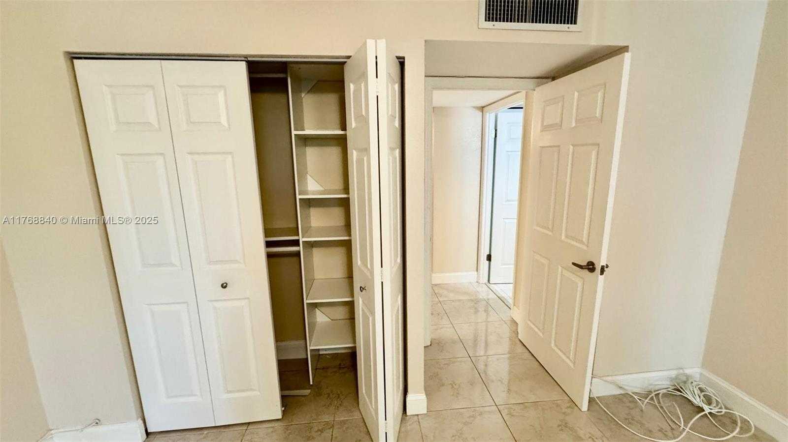 Small Image of 20381 NORTH EAST 30TH AVE #118-7, Aventura Number 24