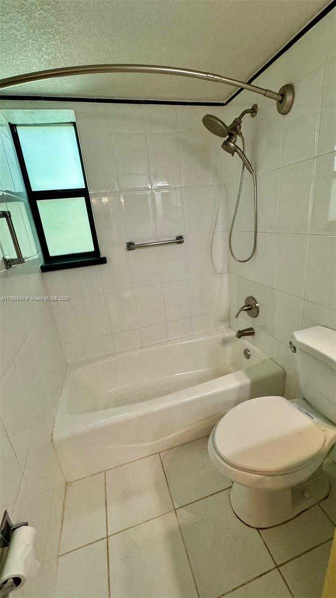 Small Image of 20381 NORTH EAST 30TH AVE #118-7, Aventura Number 32