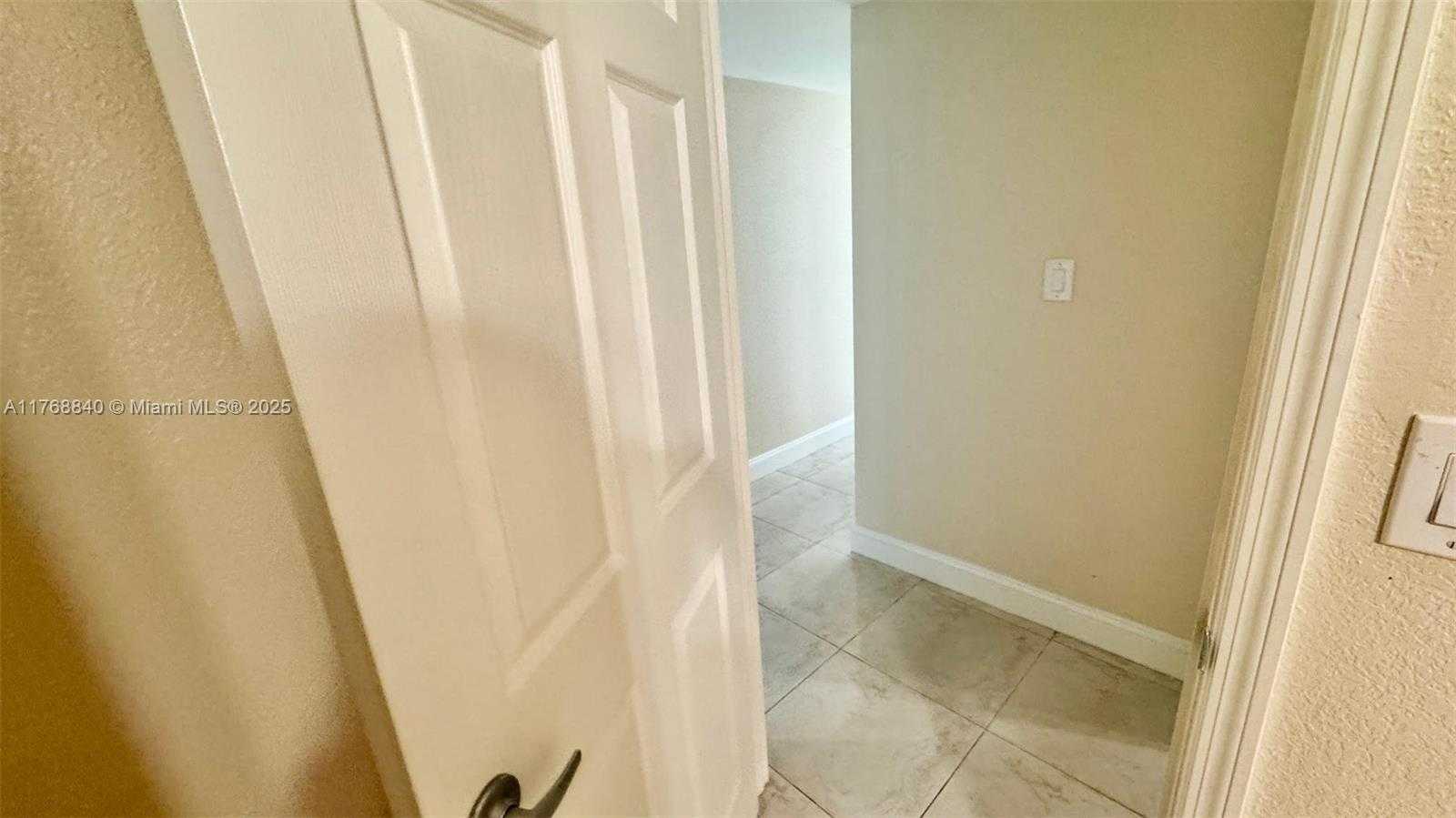 Small Image of 20381 NORTH EAST 30TH AVE #118-7, Aventura Number 38