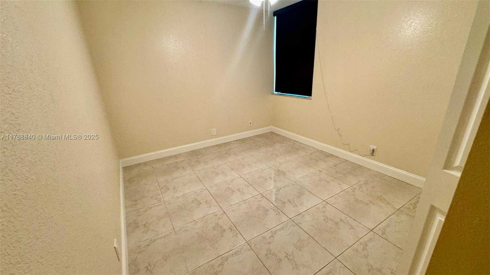 Small Image of 20381 NORTH EAST 30TH AVE #118-7, Aventura Number 39