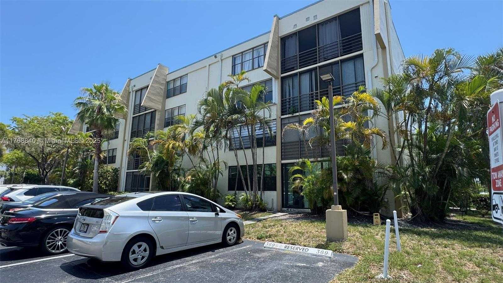 Small Image of 20381 NORTH EAST 30TH AVE #118-7, Aventura Number 52