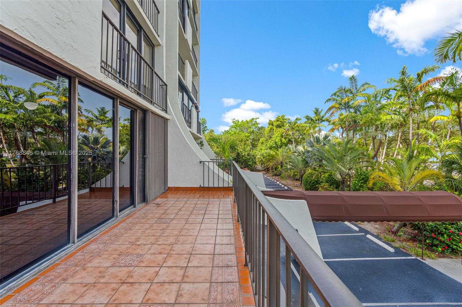Small Image of 77 CRANDON BLVD #2B, Key Biscayne Number 13