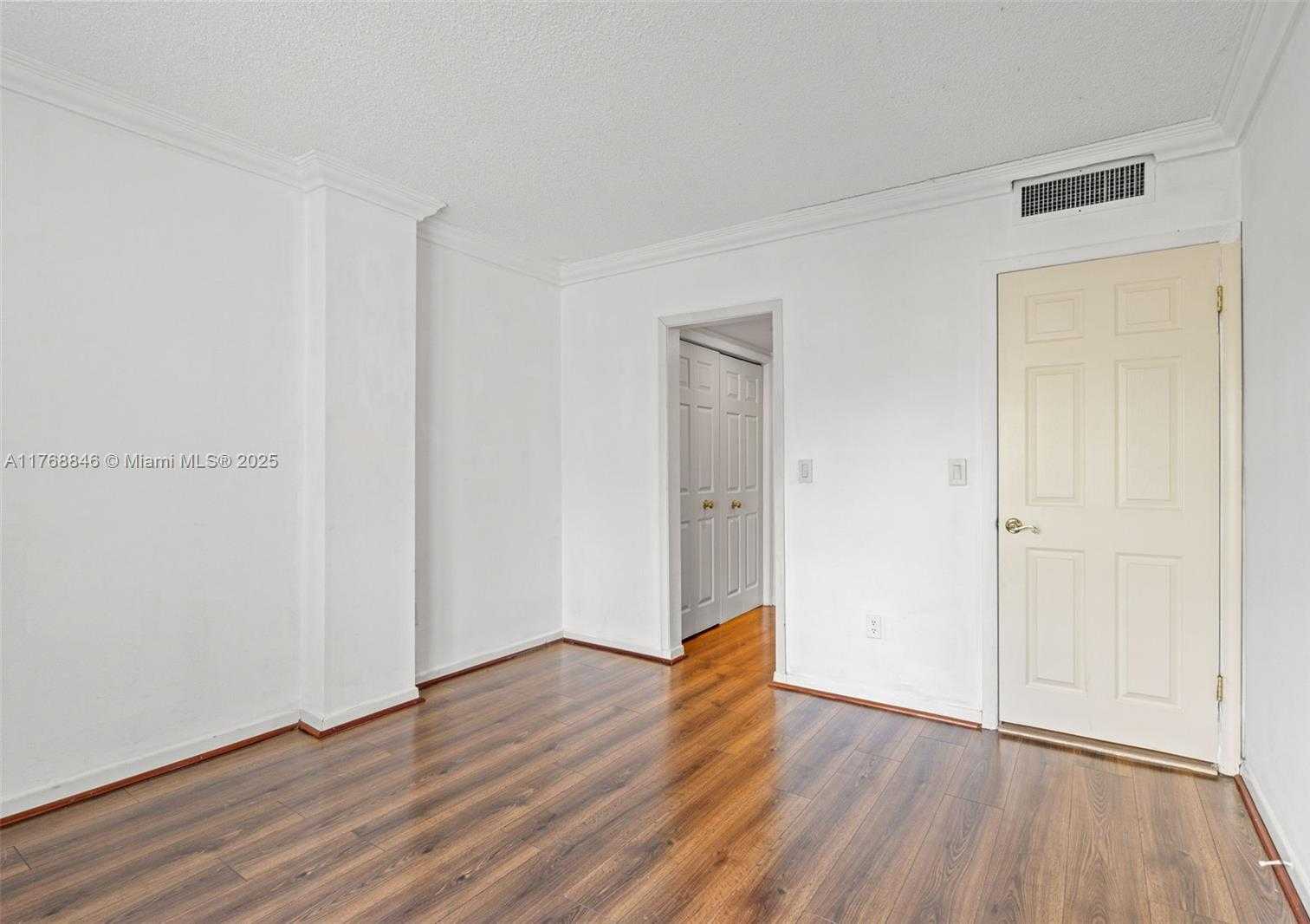 Small Image of 77 CRANDON BLVD #2B, Key Biscayne Number 28