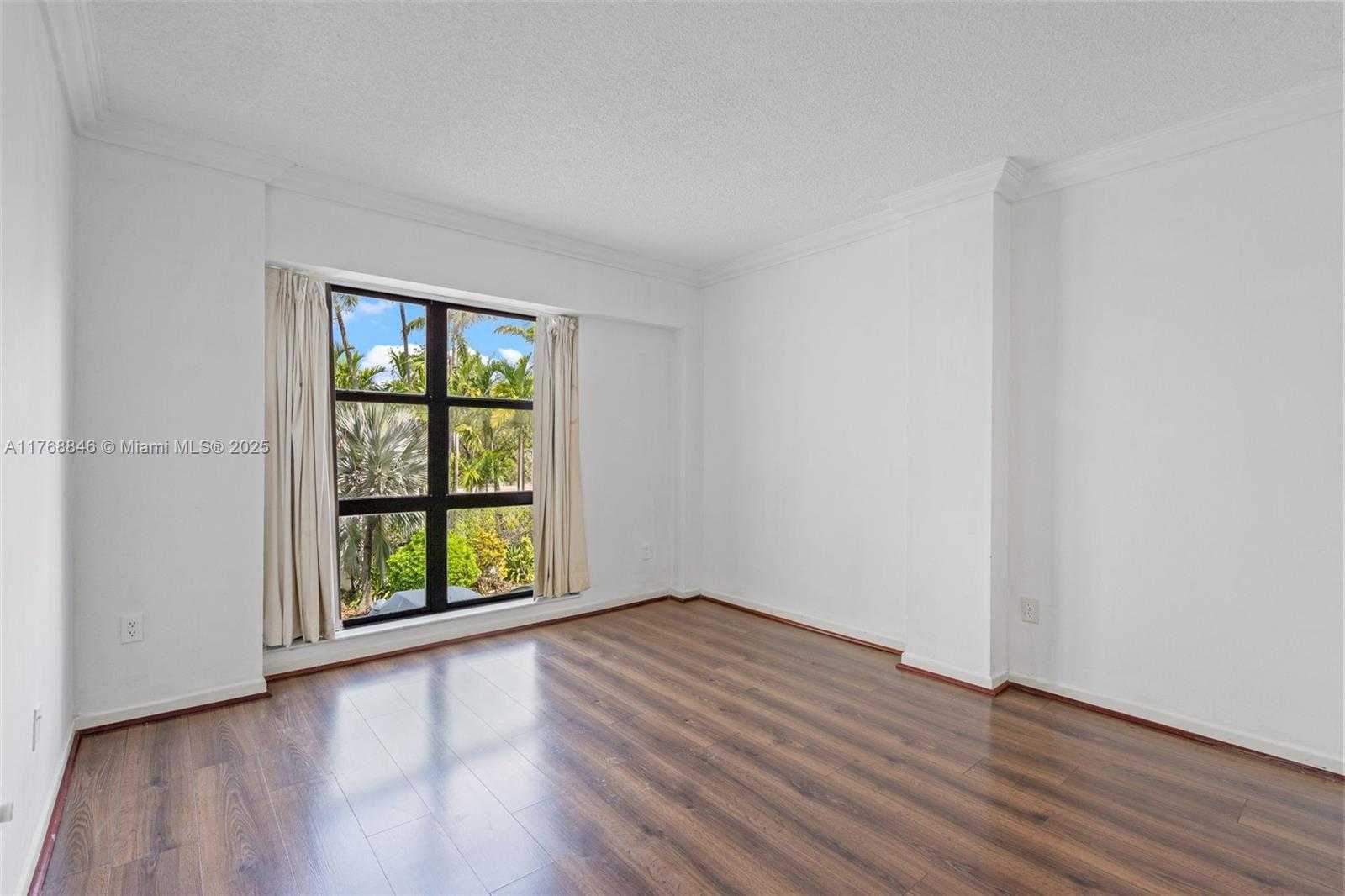 Small Image of 77 CRANDON BLVD #2B, Key Biscayne Number 29