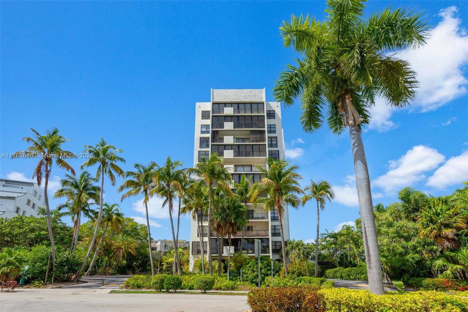 Small Image of 77 CRANDON BLVD #2B, Key Biscayne Number 32