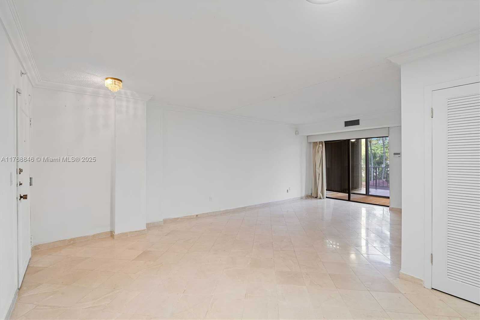 Small Image of 77 CRANDON BLVD #2B, Key Biscayne Number 5