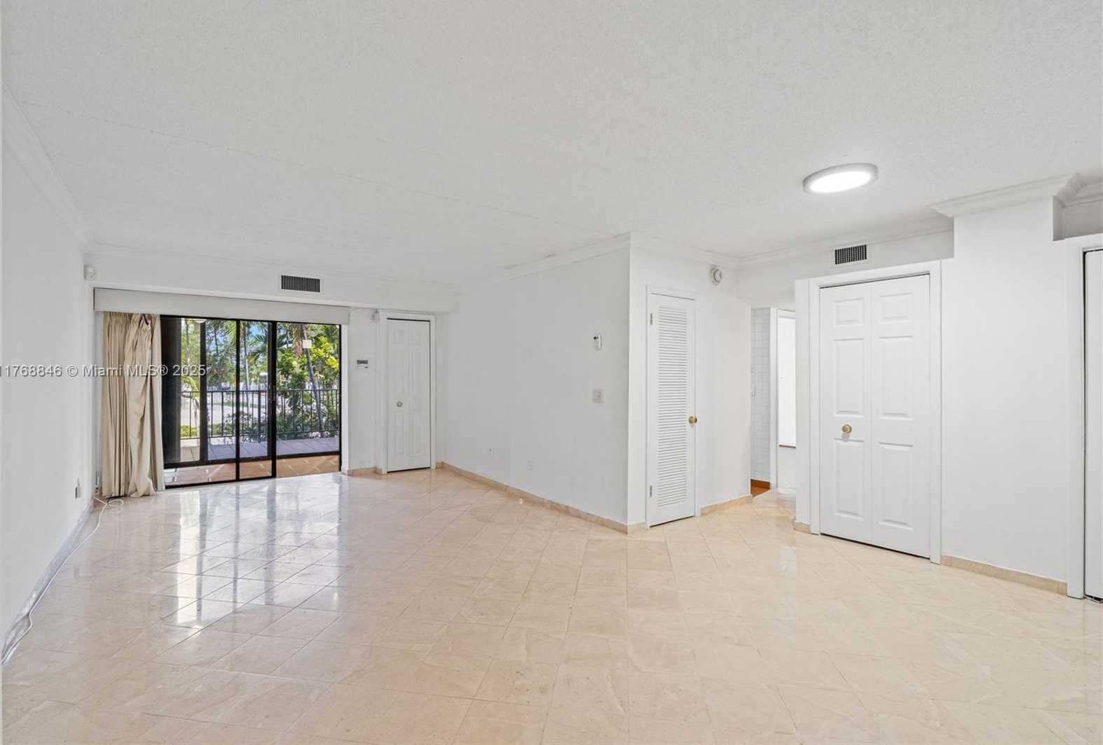 Small Image of 77 CRANDON BLVD #2B, Key Biscayne Number 7