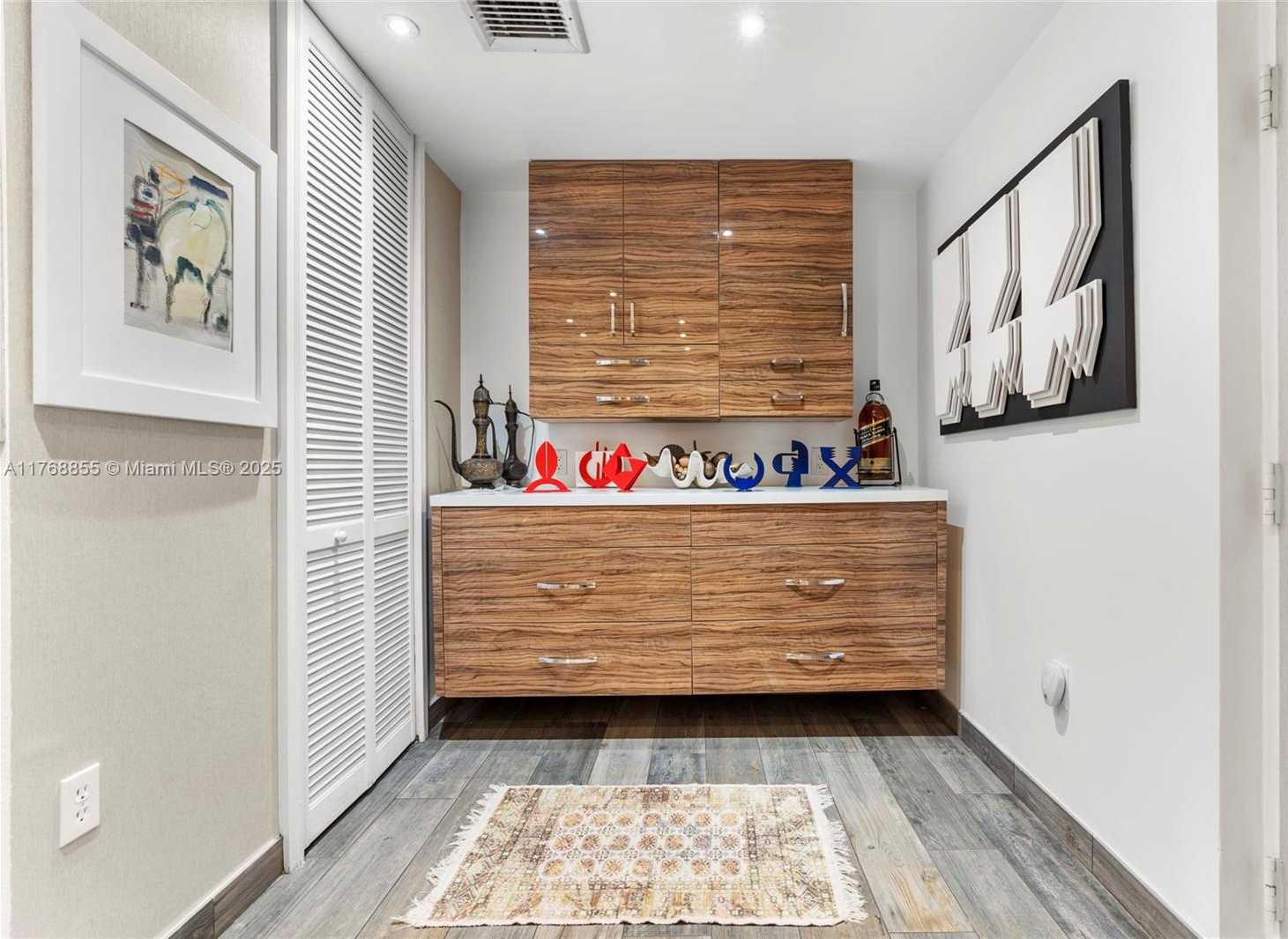 Small Image of 10275 COLLINS AVE #116, Bal Harbour Number 11