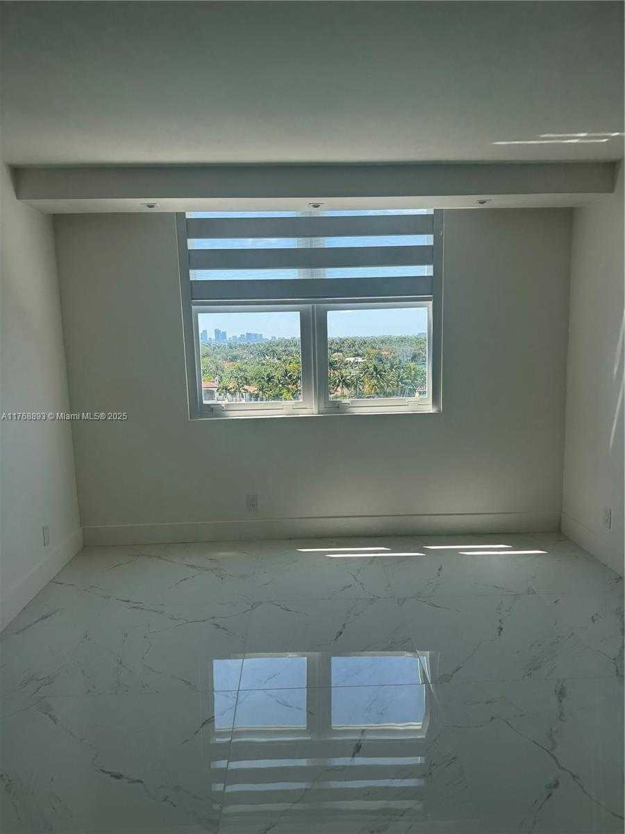Small Image of 6770 INDIAN CREEK DR #9E, Miami Beach Number 10