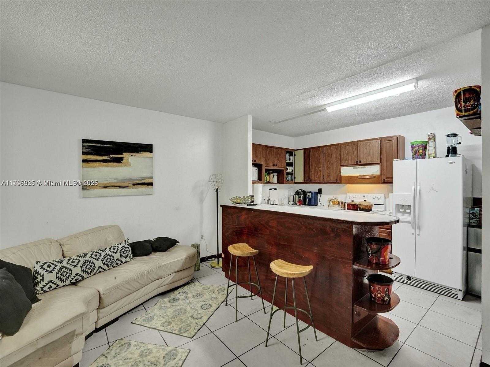 Small Image of 20301 NORTH EAST 30TH AVE #122-5, Aventura Number 11