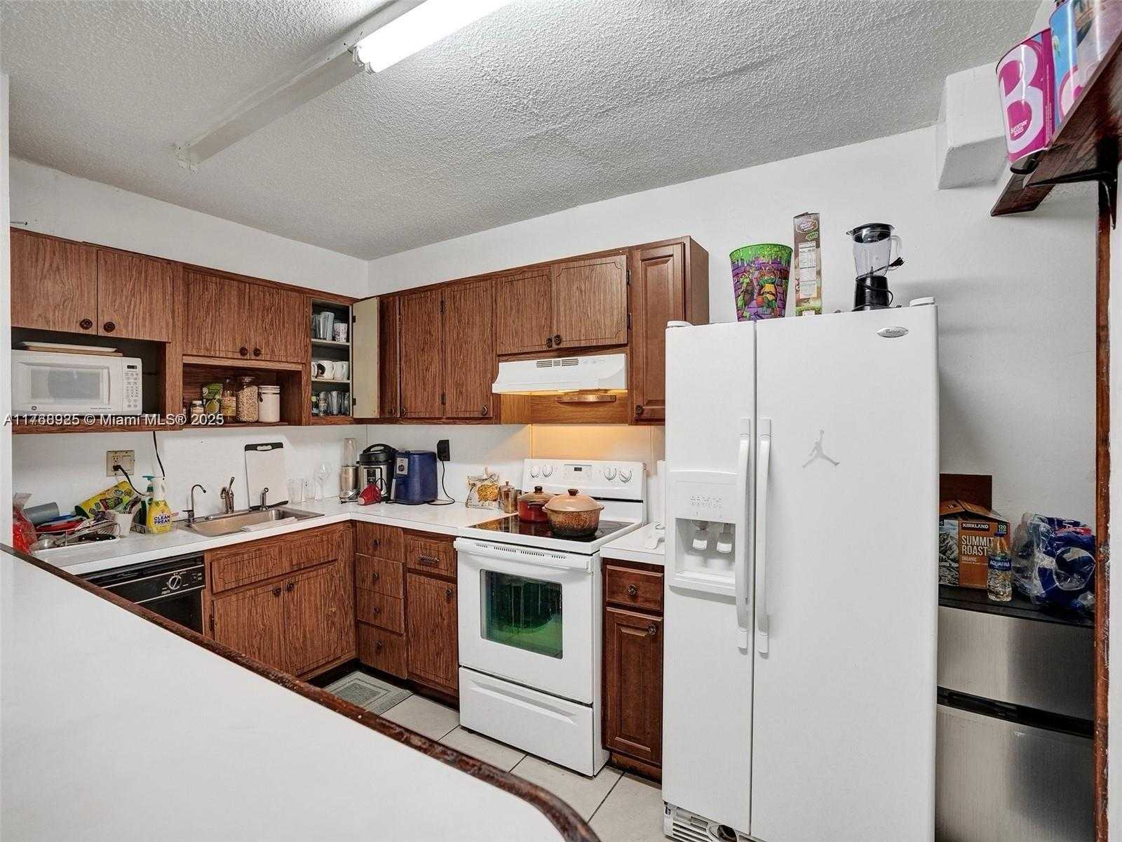 Small Image of 20301 NORTH EAST 30TH AVE #122-5, Aventura Number 14