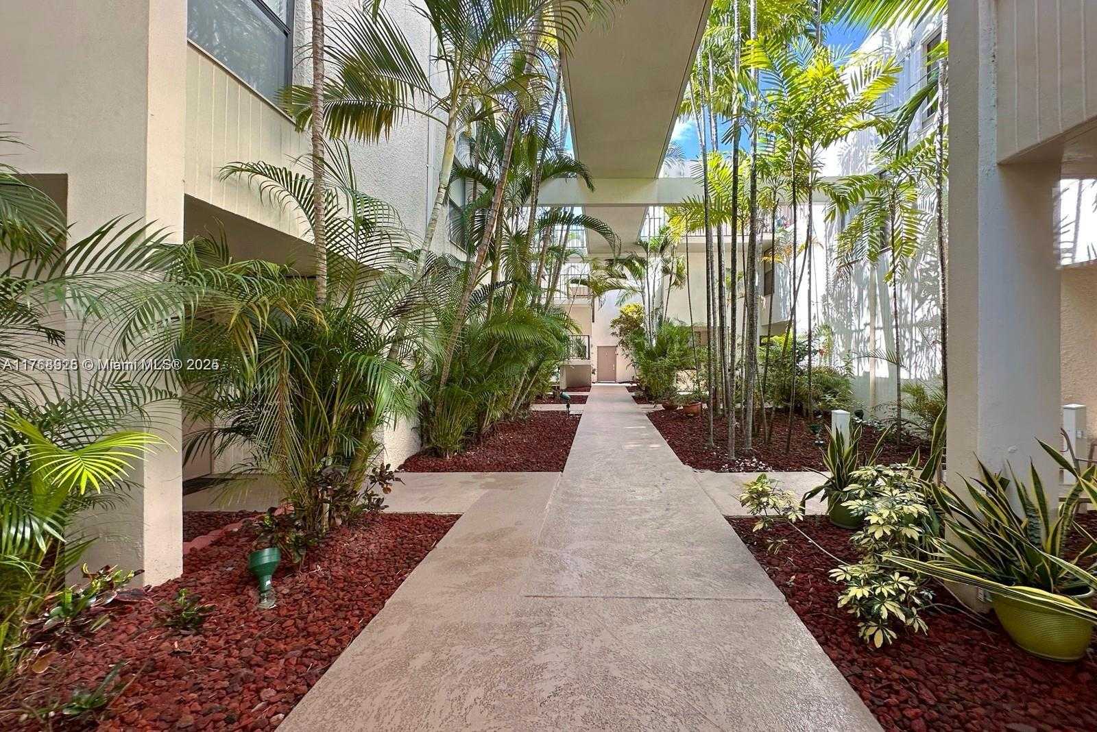 Small Image of 20301 NORTH EAST 30TH AVE #122-5, Aventura Number 24