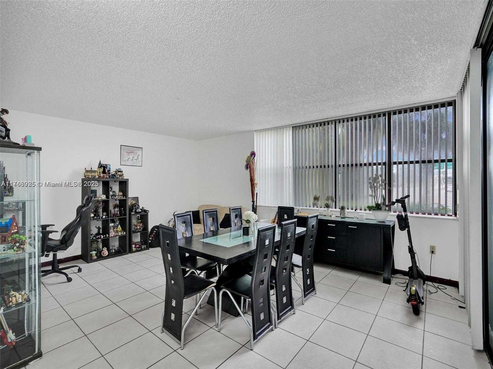 Small Image of 20301 NORTH EAST 30TH AVE #122-5, Aventura Number 8