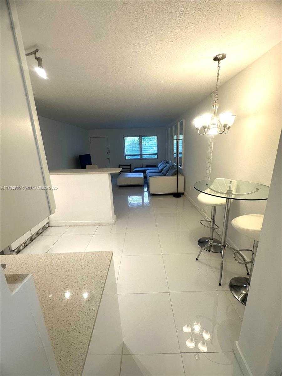 Small Image of 1120 102ND ST #4, Bay Harbor Islands Number 4