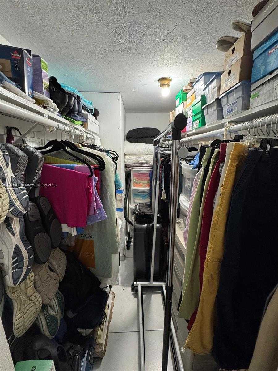Small Image of 1340 LINCOLN RD #401, Miami Beach Number 11