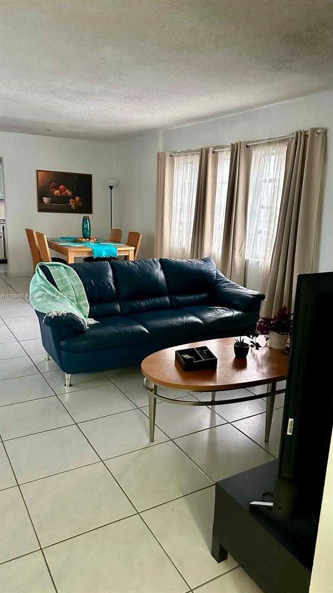 Small Image of 1340 LINCOLN RD #401, Miami Beach Number 18