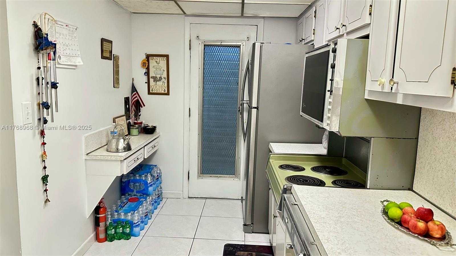 Small Image of 1340 LINCOLN RD #401, Miami Beach Number 25