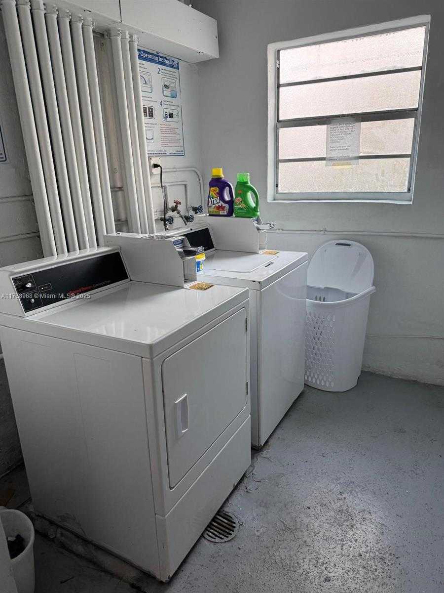 Small Image of 1340 LINCOLN RD #401, Miami Beach Number 30