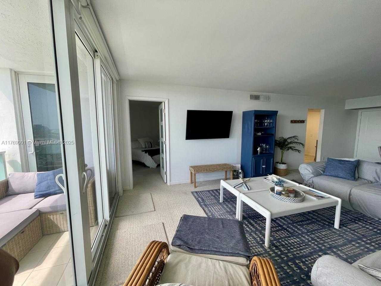 Small Image of 100 BAYVIEW DR #2021, Sunny Isles Beach Number 18
