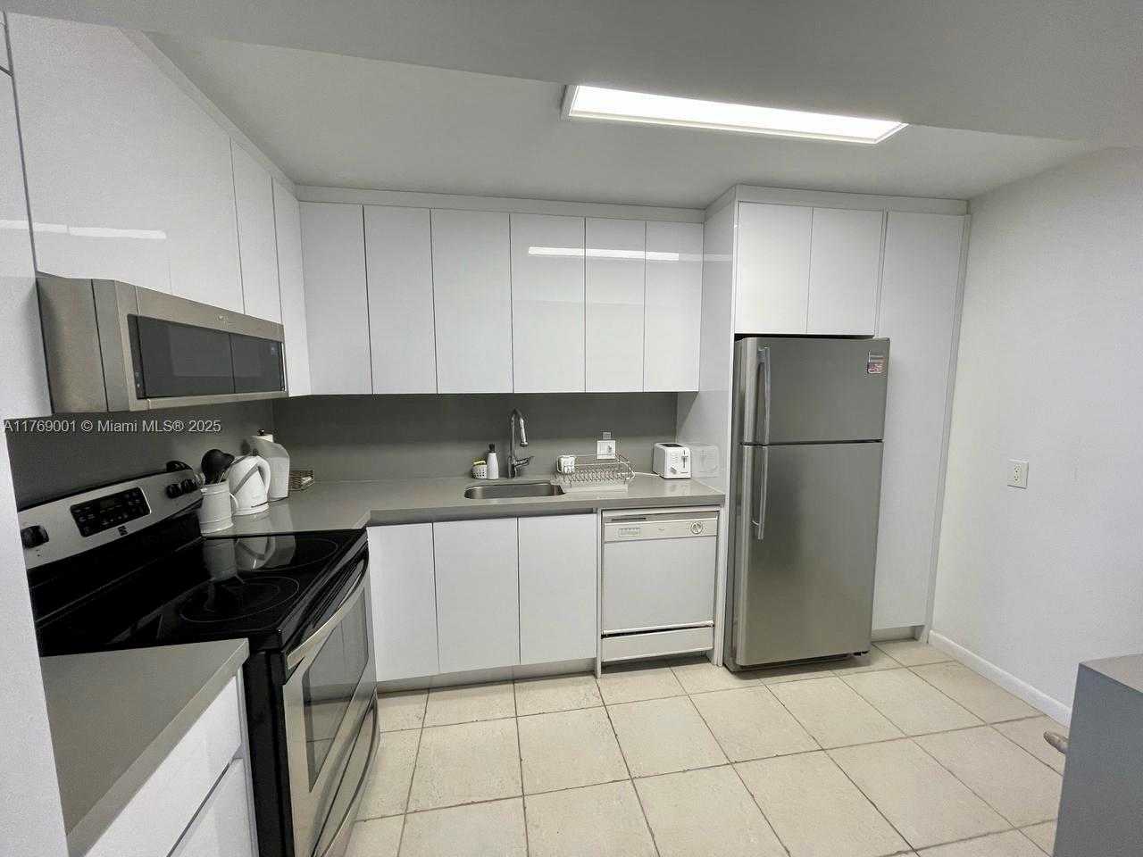 Small Image of 100 BAYVIEW DR #2021, Sunny Isles Beach Number 28