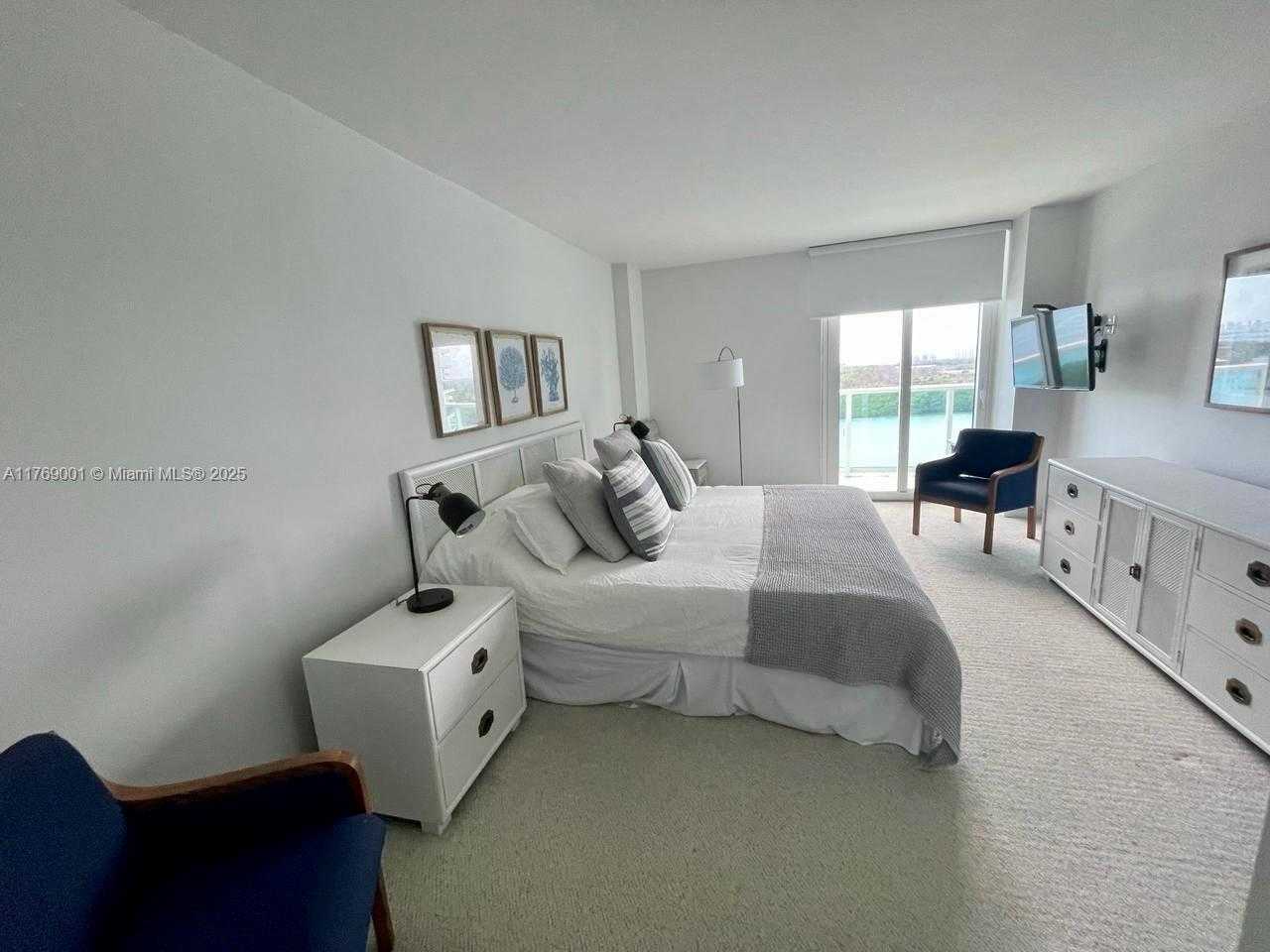 Small Image of 100 BAYVIEW DR #2021, Sunny Isles Beach Number 31