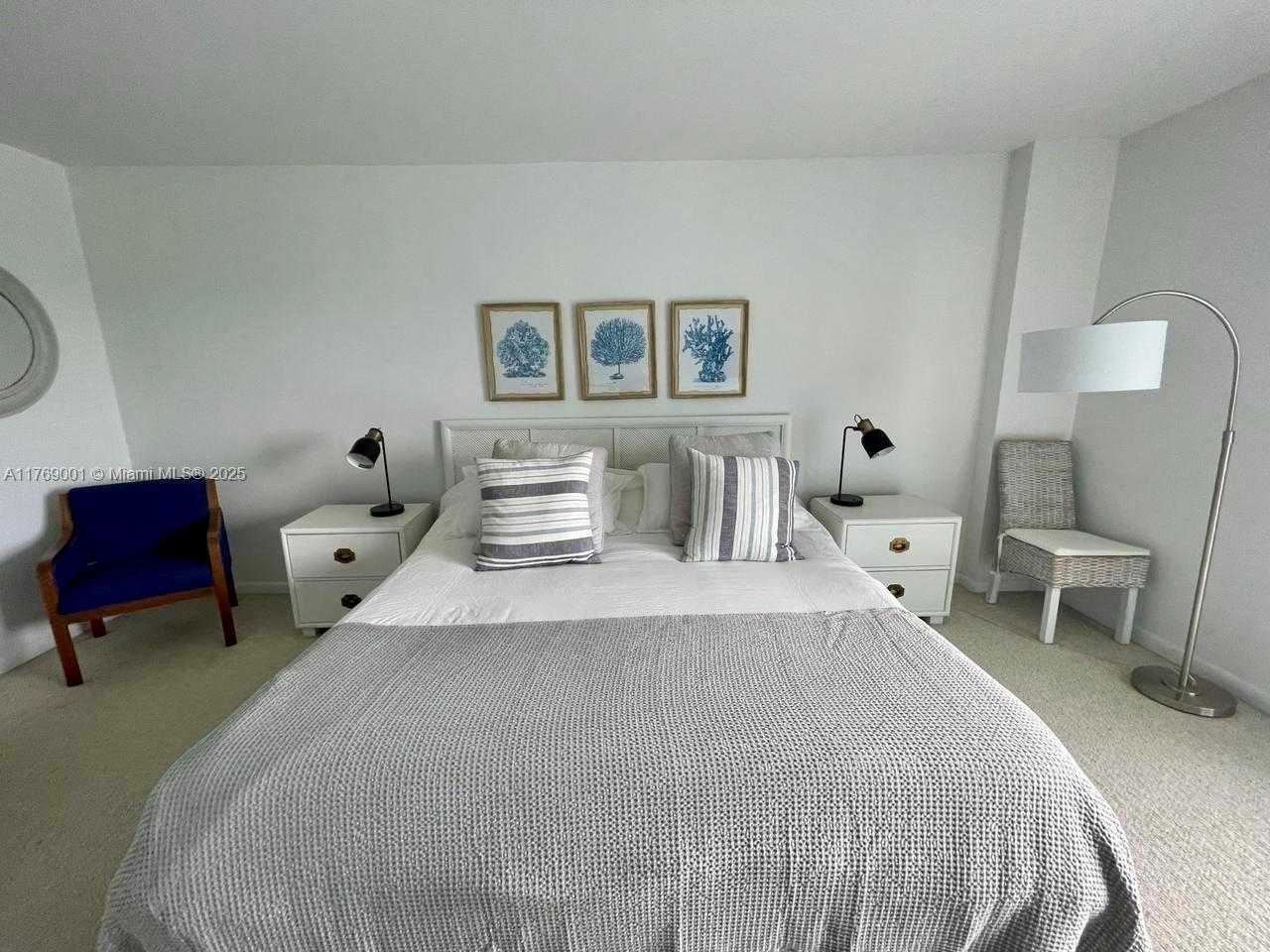 Small Image of 100 BAYVIEW DR #2021, Sunny Isles Beach Number 32