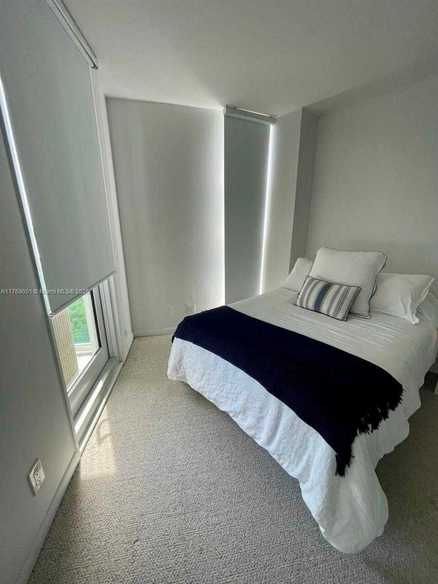 Small Image of 100 BAYVIEW DR #2021, Sunny Isles Beach Number 40
