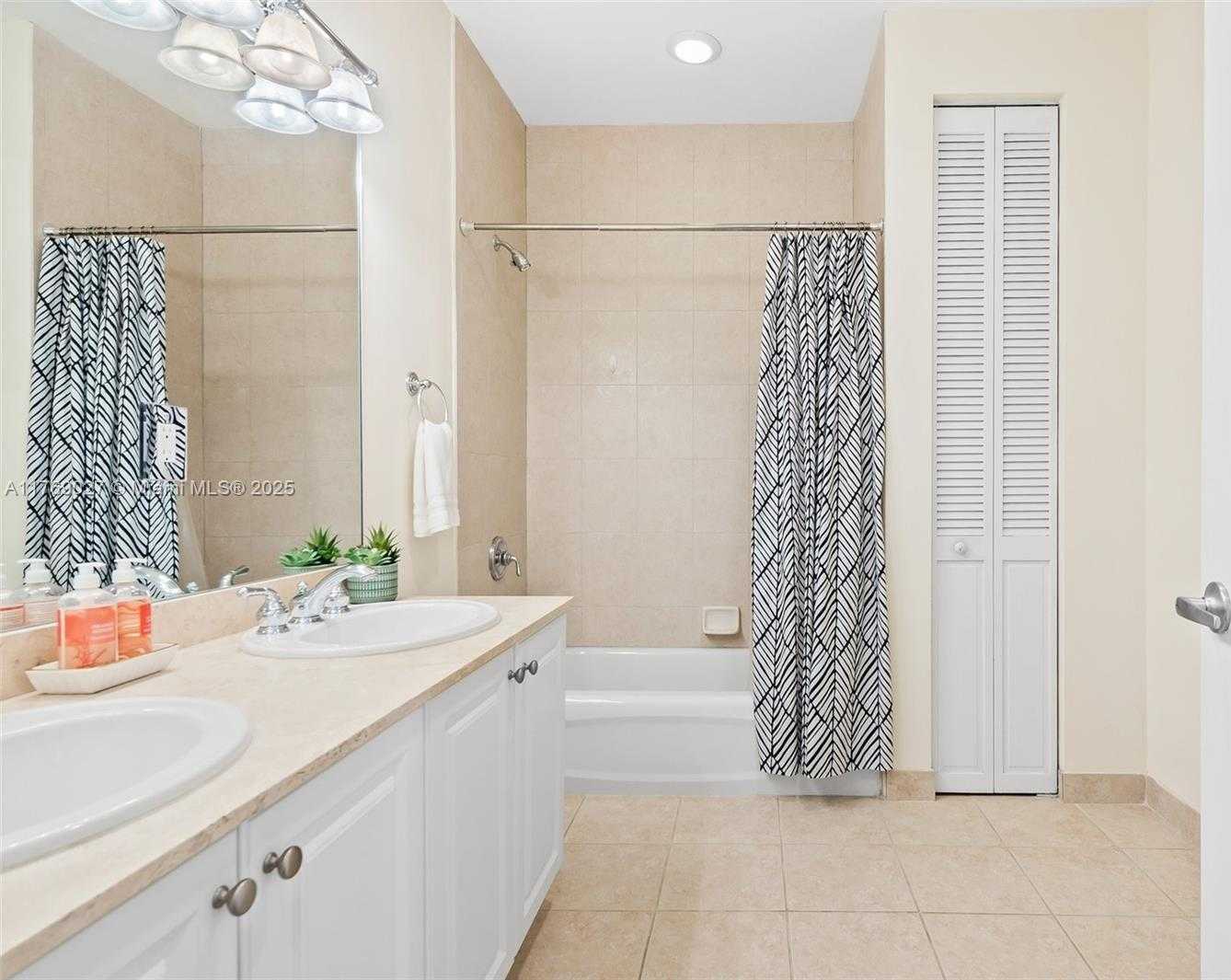 Small Image of 419 SOUTH WEST 5TH ST #419, Fort Lauderdale Number 14